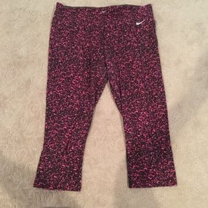 Nike dri-fit workout capris